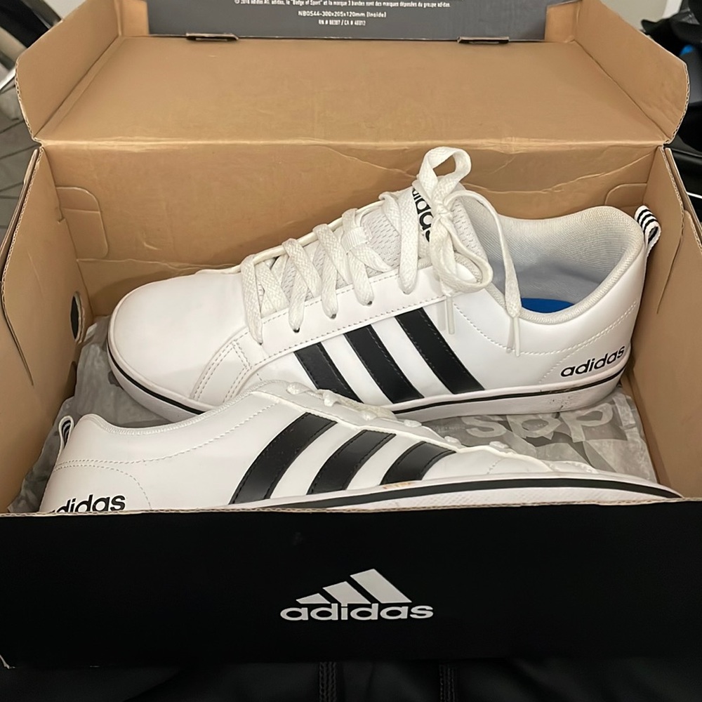 Adidas Men Sneakers Size 8